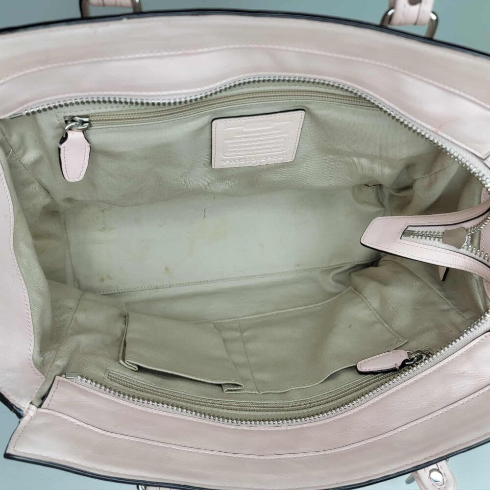 Coach Leather Women's Handbag in Pale Pink Color (Misty Rose) - Picture 10 of 14